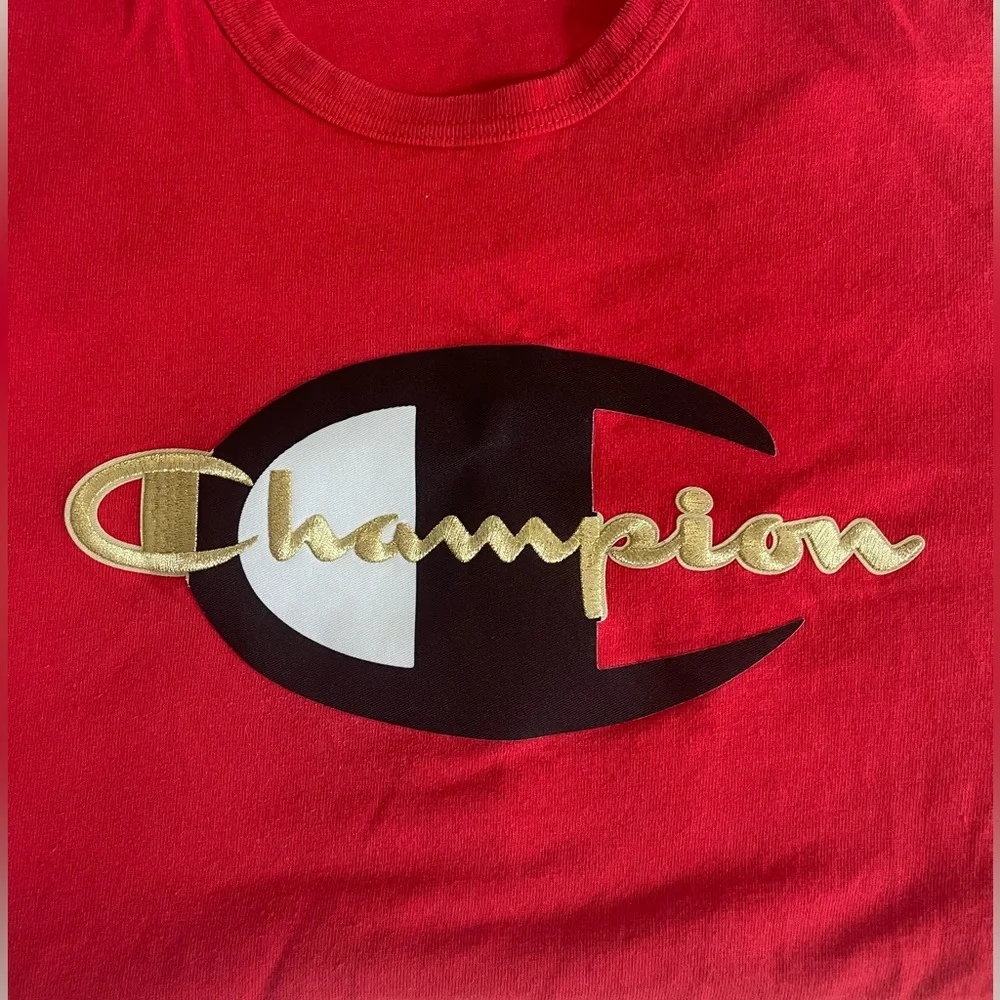 Champion Red T-shirt Size Large - Picture 2 of 3